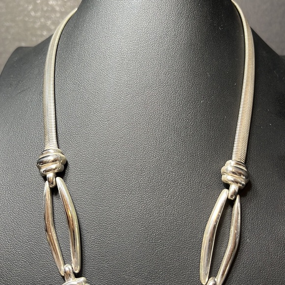 Open Heart Silver Tone Necklace Fluid Herringbone Chain - Picture 3 of 5